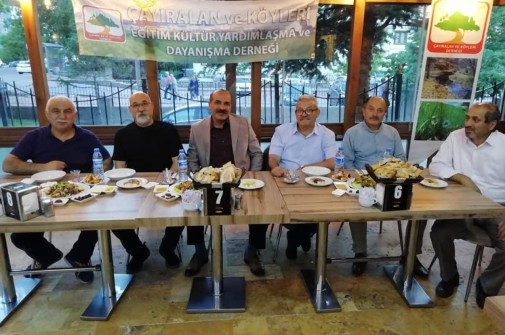 Kayseri'deki Çayiralanlılar Derneğinin düzenlediği İftar yemeği